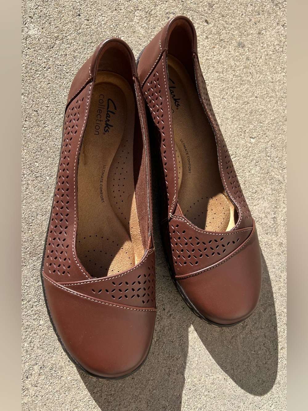 Clarks Ultimate Comfort Brown Leather Perforated Slip On Flats Size 9.5M